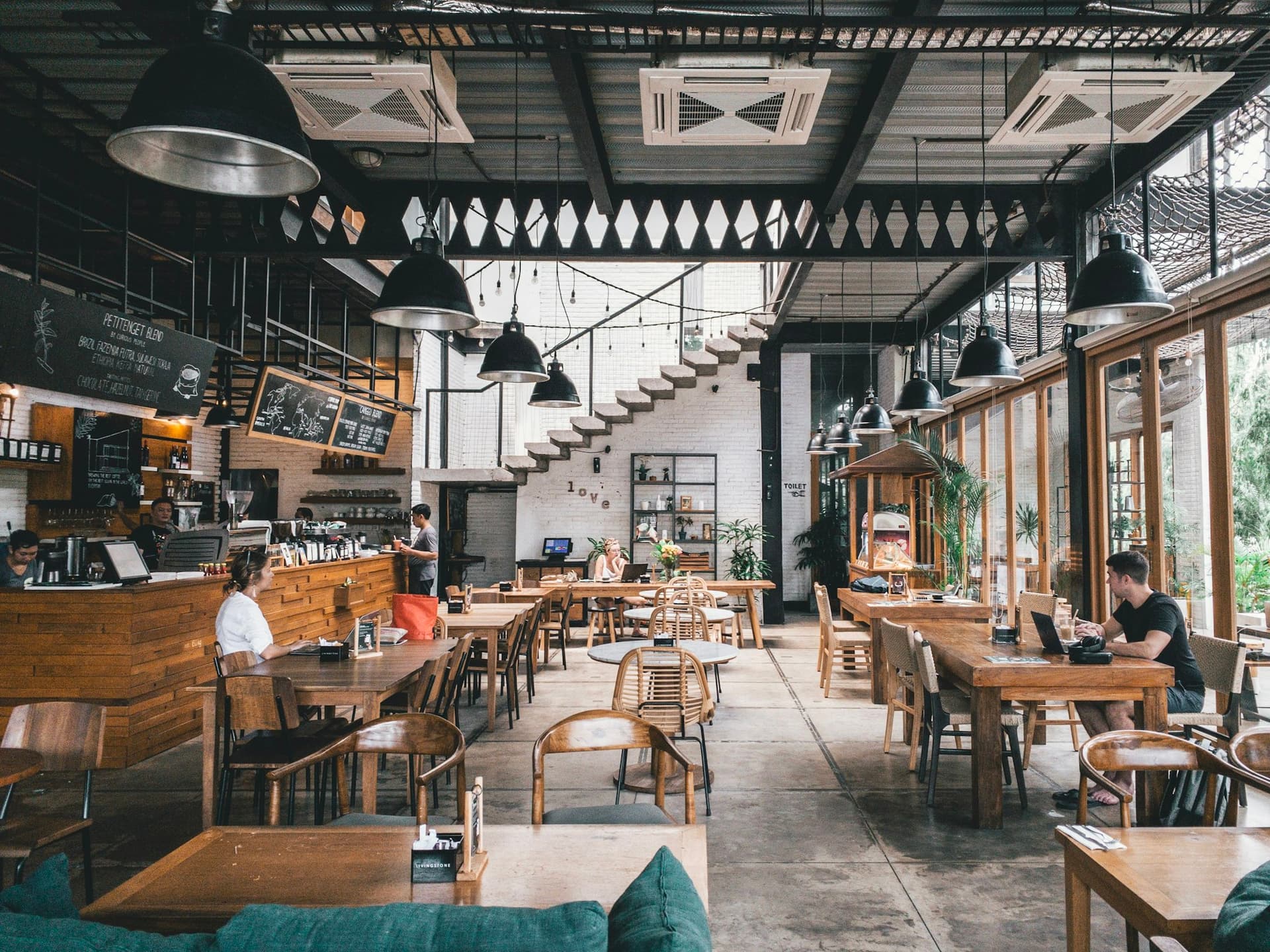 Interior de Black & White